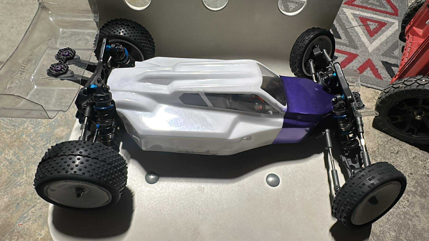 1/10 Carbon Wing button